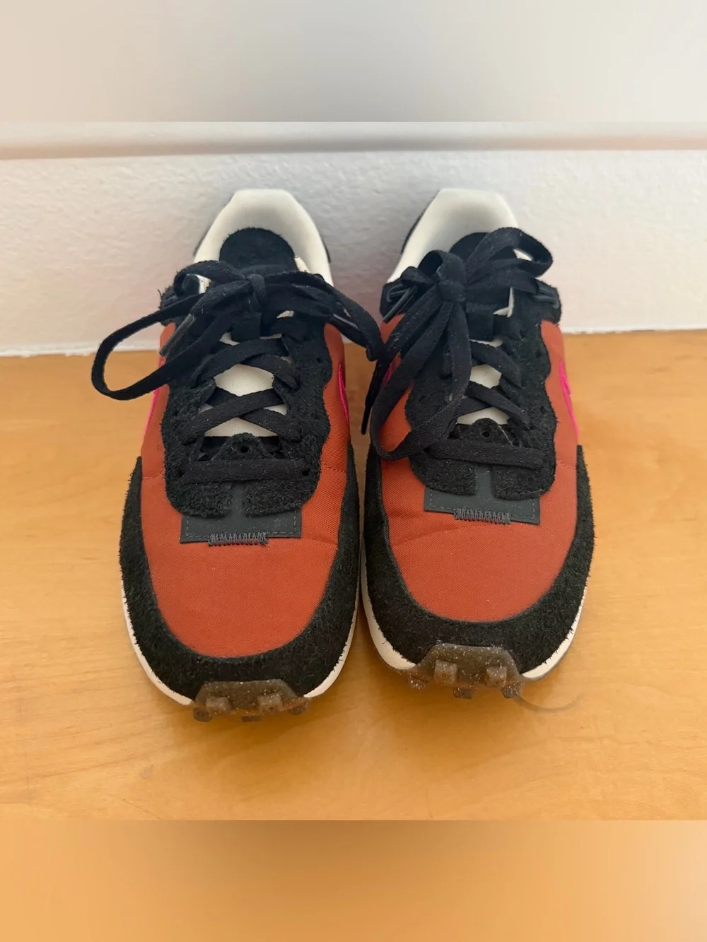 NIKE Fontanka Waffle - woman's size 7